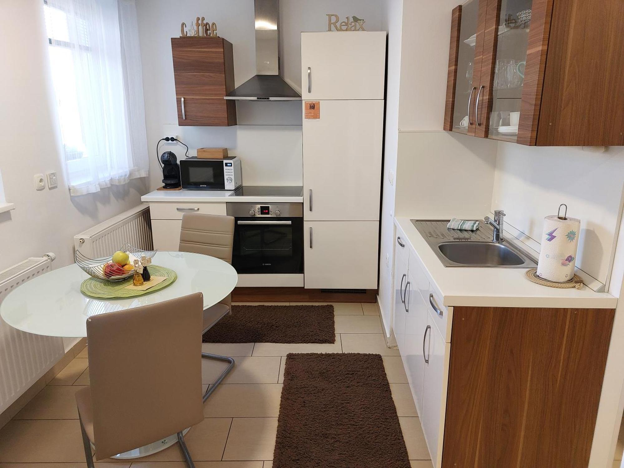 Apartments Alexandra Целе Экстерьер фото
