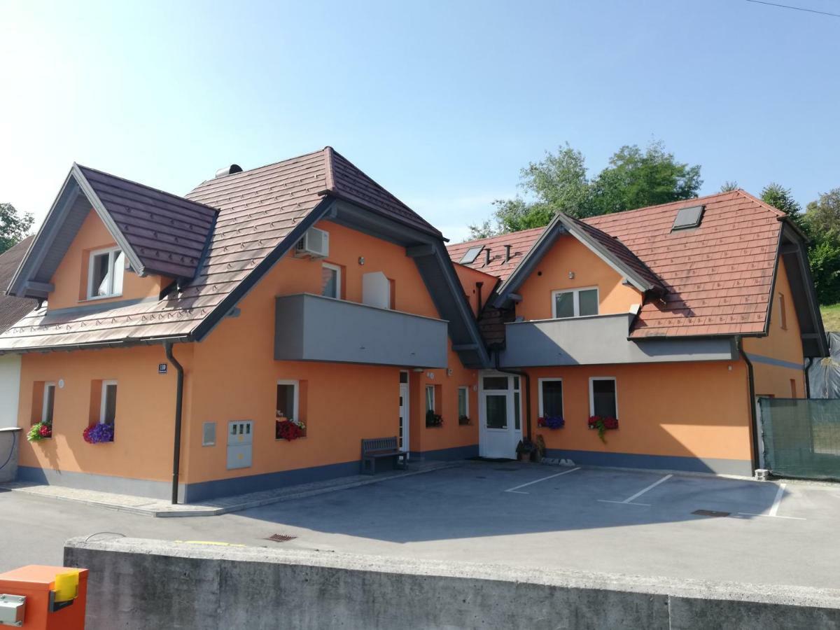 Apartments Alexandra Целе Экстерьер фото